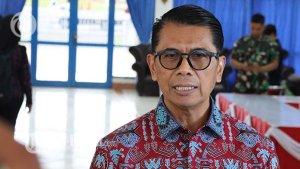 Penjabat-Gubernur-Papua-Selatan-Rudi-Sufahriadydsf.jpg