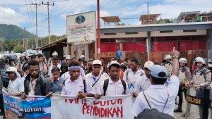SI-TOLAK-MBG-PRABOWO-Perlajar-yang-tergab.jpg