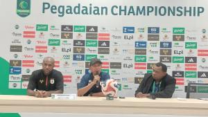 SIPURA-Pelatih-Persipura-Jayapura-Rahma.jpg