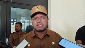 Wabup-Jayapura-Beri-Keterangan.jpg