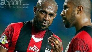 boaz-semasa-bela-persipura.jpg