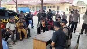 orang-diduga-simpatisan-KKB.jpg