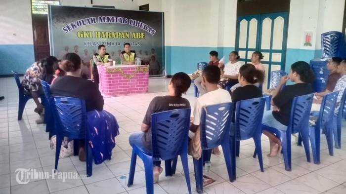 06042023-remaja_gereja_di_gki_harapan_sentani.jpg