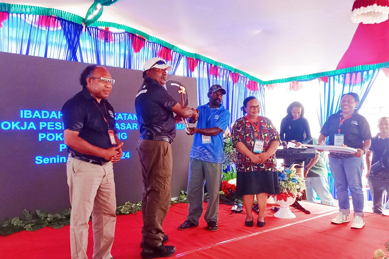 Lemasko Apresiasi Pengadaan Perahu dan Mesin Tempel YPMAK untuk Pokja Kampung Pesisir Mimika