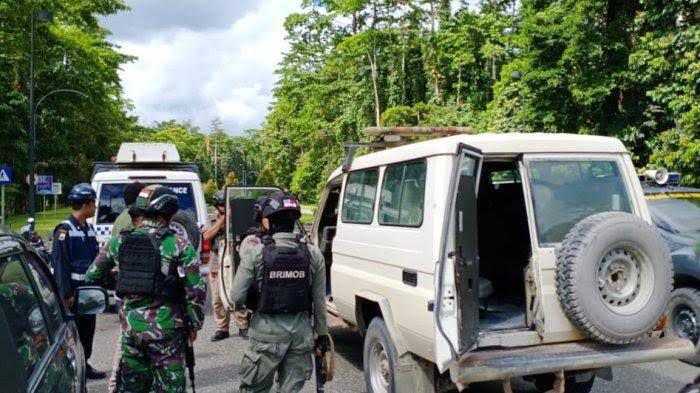 Amankan Lintasan Pipa Konsentrat PTFI, Ini yang Dilakukan Satgas Yonif R 631/Atg dan Amole