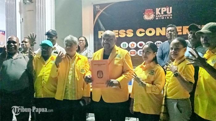 Serahkan Dokumen Bacaleg Pemilu 2023, Partai Golkar Optimis Pertahankan 7 Kursi DPRD Mimika