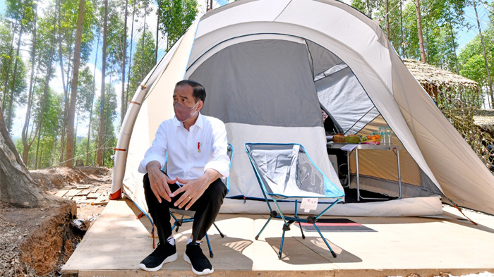 14032022-jokowi_di_ikn.jpg