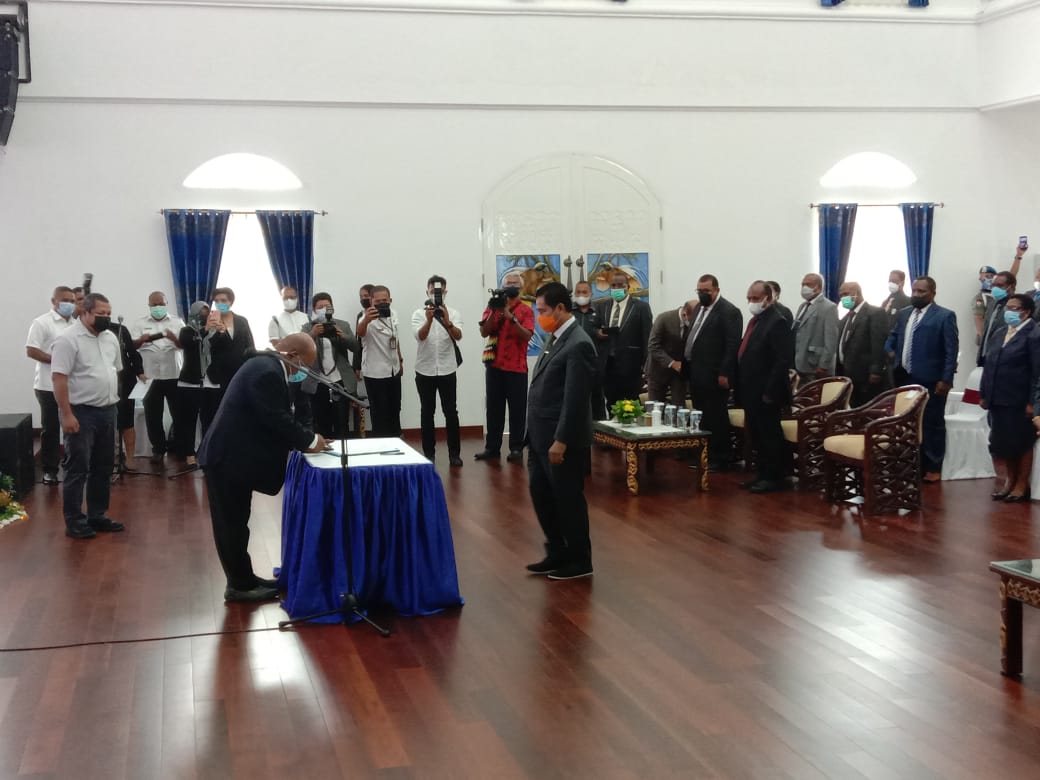 14072021-pelantikan-plt-sekda-papua.jpg