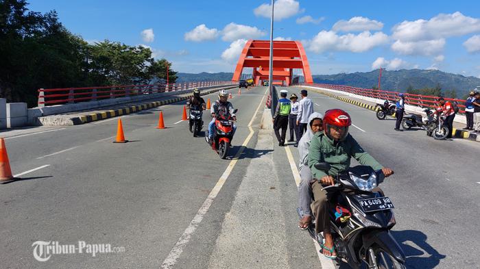 15082023-jembatan_youtefa_jayapura-1.jpg