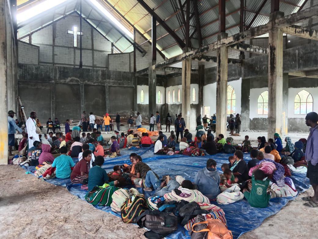 Ratusan Warga Bibida Mengungsi, Pemuda Katolik Minta TPN-PB dan TNI-Polri Tahan Diri