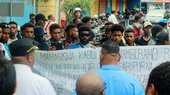 21052024-Mahasiswa_Mamberamo_Raya_di_Kota_Study_Jayapura.jpg