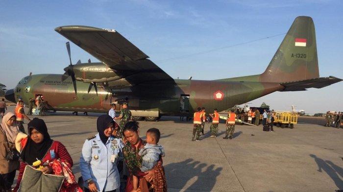 51-pengungsi-wamena-papua-tiba-di-lanud-halim-perdana-kusuma.jpg