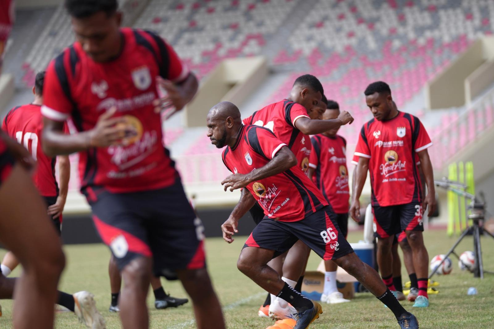 A-2-Kapten-Persipura-Jayapura-B.jpg