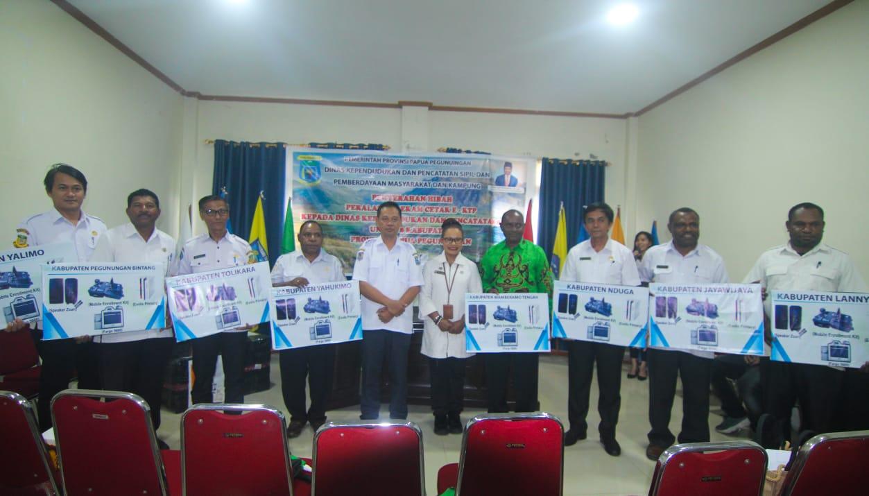 Asisten-III-Provinsi-Papua-Pegunungan-Darmanto.jpg