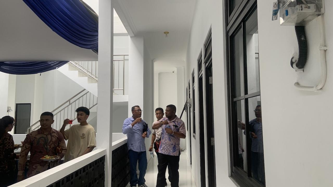 Bupati-yapen-Resmikan-Asrama-di-Yogya.jpg