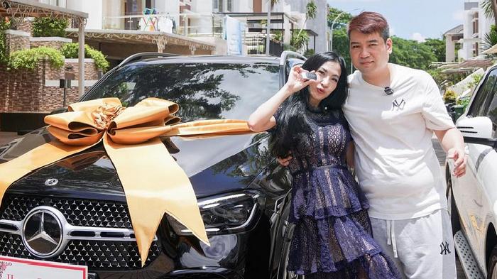 60 Jam Lebih Dipandu Louisse Scarlett! Ikuti Flash Sale Mobil dan Motor Rp6 Ribu di Shopee Live