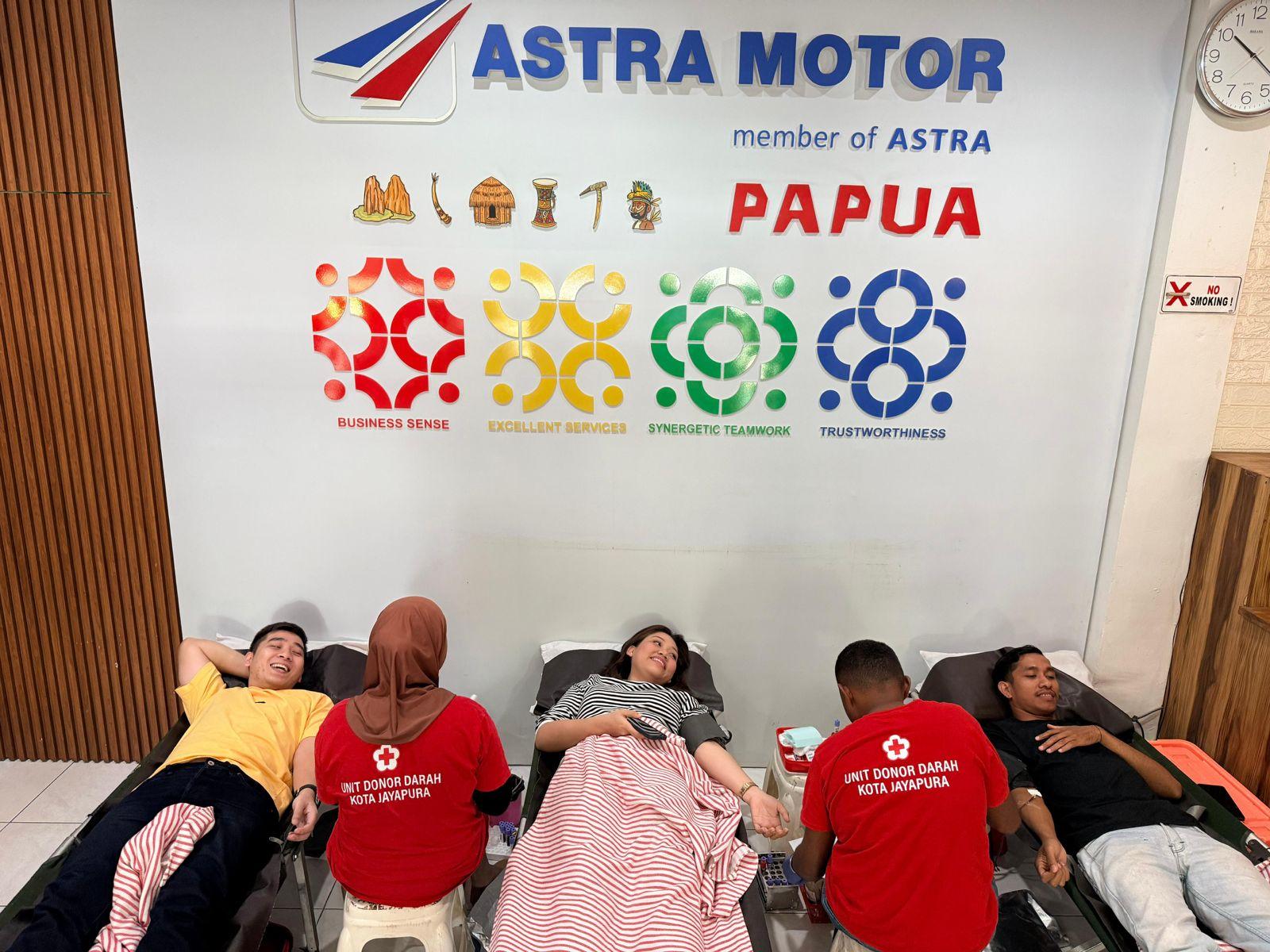 Donor-Darah-di-Astra-Papua.jpg