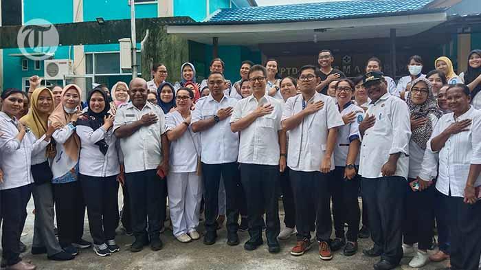 Foto-Menteri-Kesehatan-Menkes-Republik-Indonesia-Budi-Gunadi-S.jpg
