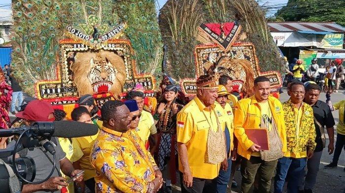 Paulus Waterpauw Mendaftar Jadi Calon Ketua DPD Partai Golkar Papua Barat