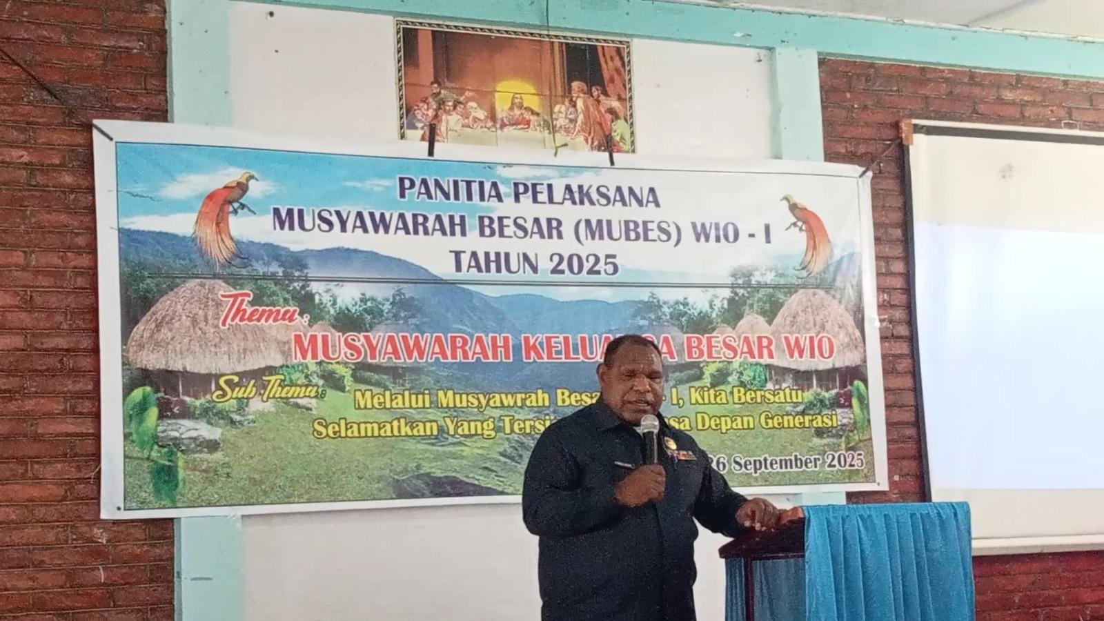 Jayawijaya-Atenius-Murib-saat-m.jpg