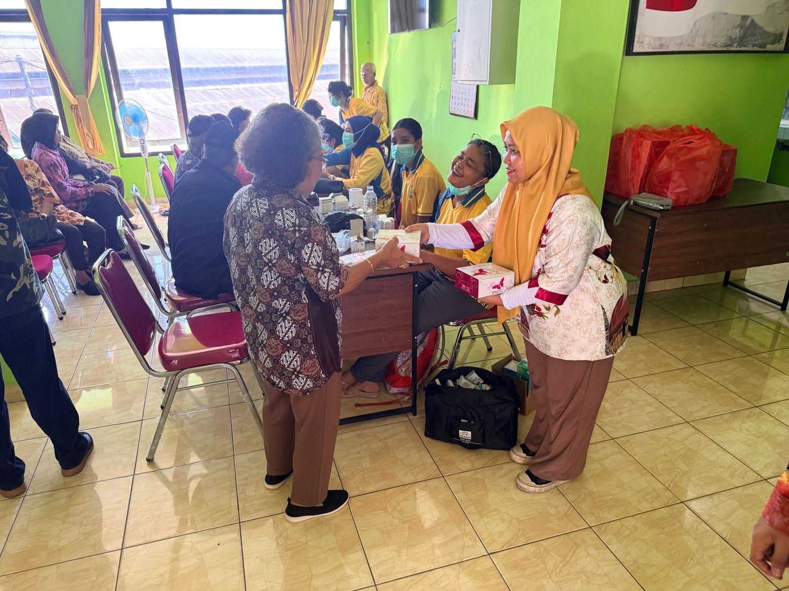 Astra Motor Papua Gandeng Puskesmas, Berikan Cek Kesehatan Lengkap untuk Veteran