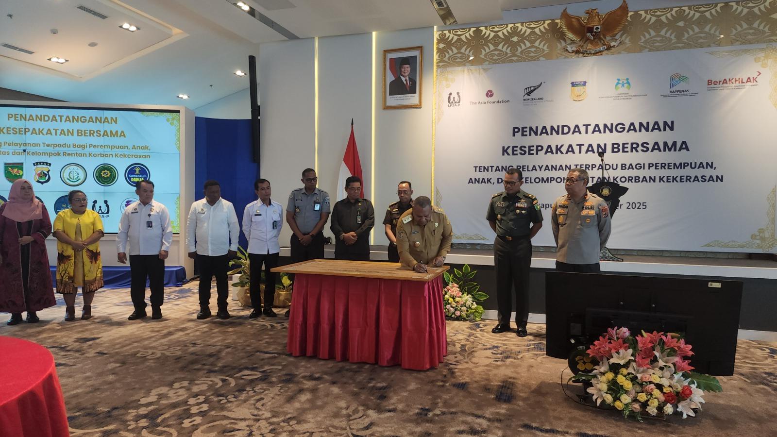 KATAN-Wakil-Gubernur-Papua-Ar.jpg