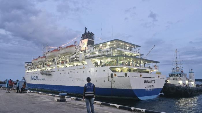 KM-BINAIYA-KM-Binaiya-dalam-proses-sandar-di-Pelabuhan-Lok-Tuan-Kota-Bontang.jpg