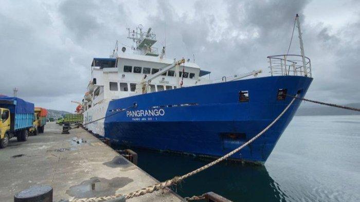 KM-Pangrango-bersandar-di-Pelabuhan-Yos-Sudarso-Ambon-Rabu-1072024.jpg