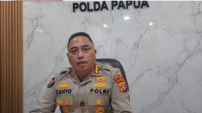 Kabid-Humas-Polda-Papua-Kombes-Pol-Cahyo-Sukarnito-Sabtu-1652026.jpg