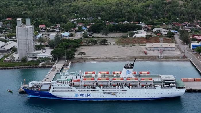 Kapal-milik-Pelni.jpg