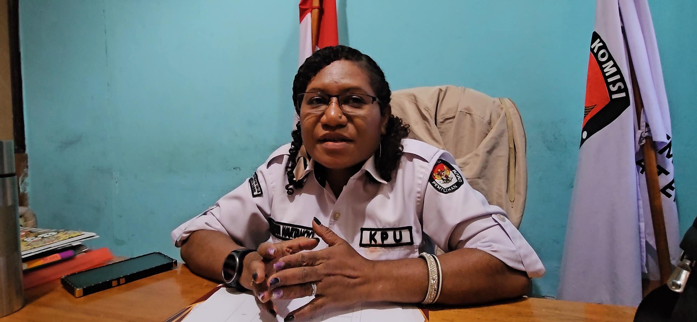 Ketua-KPU-Nabire-Sarlota-Nelcy-Marta-Wartanoy.jpg