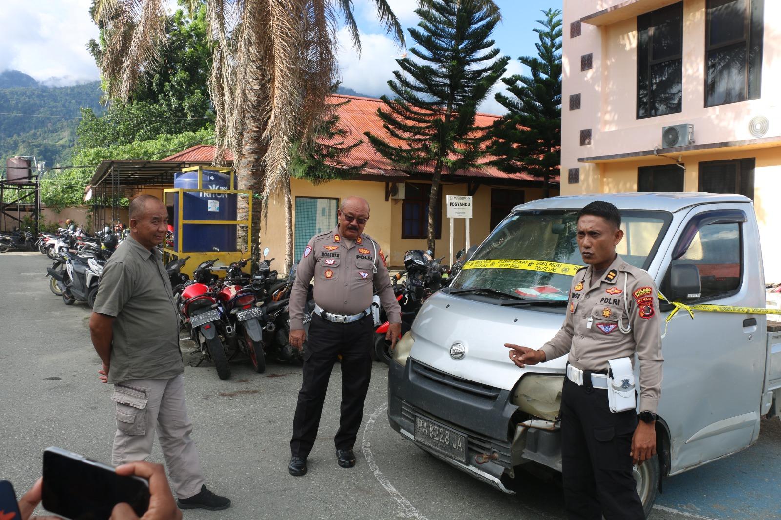 LARI-Polisi-mengamankan-ba.jpg