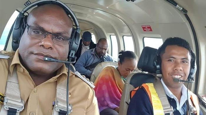 Pilot Asli Paniai Ini Digadang Maju Calon Gubernur Papua Tengah, Pernah Jabat Bupati: Sosoknya Unik