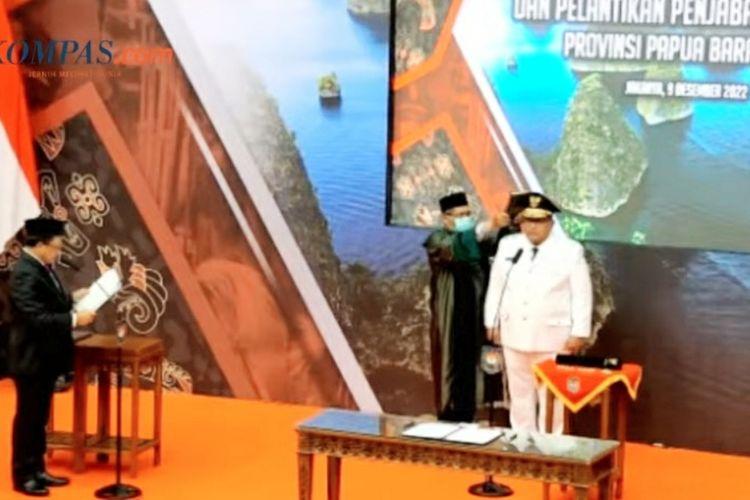 Mendagri-lantik-Muhammad-Musaad-sebagai-Pj-Gubernur-Papua-Barat-Daya.jpg