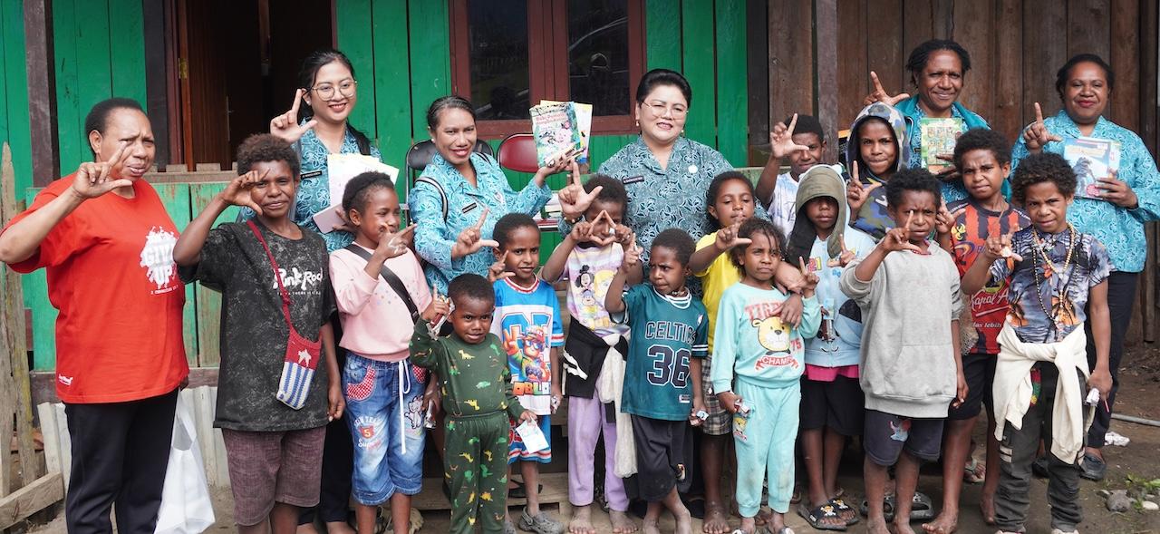 PKK-Puncak-Serahkan-Buku-ke-PAUD.jpg