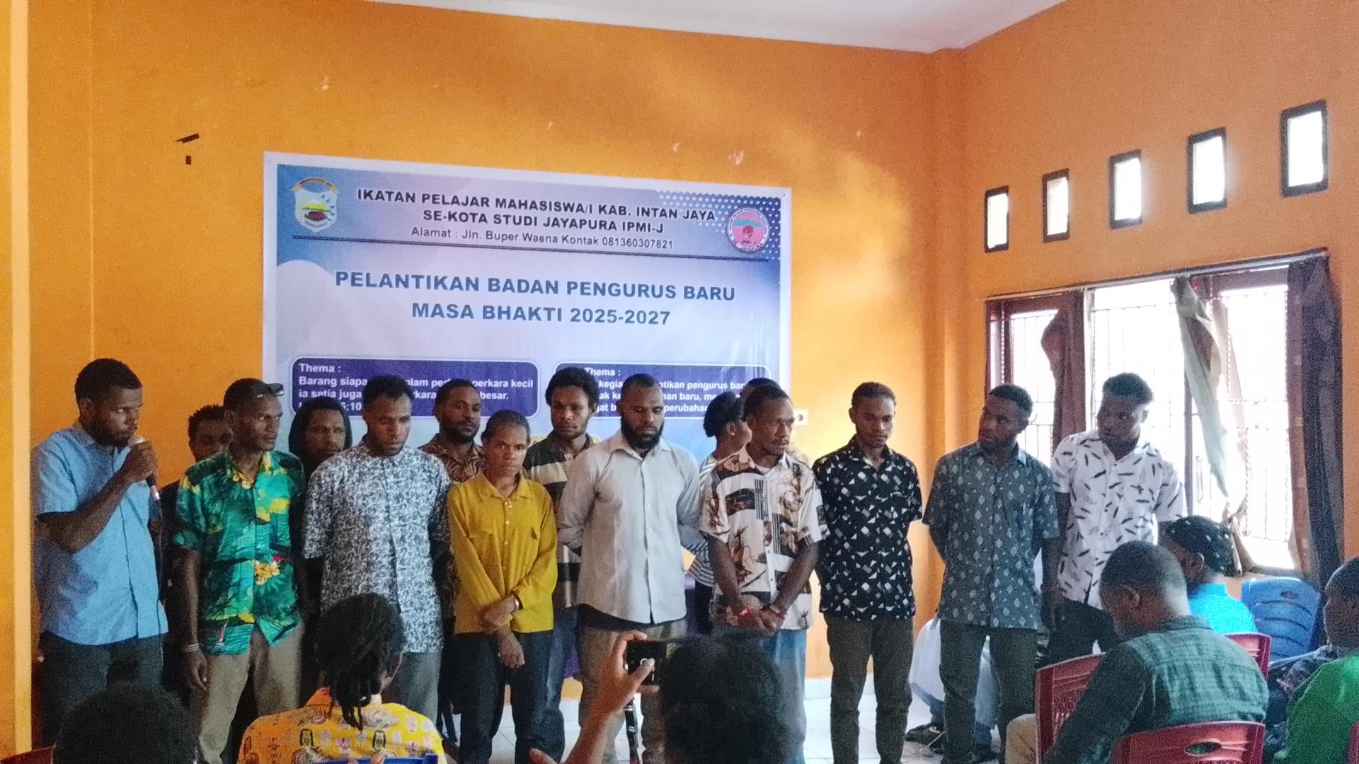 Yosafat Mujijau dan Open Agimbau Pimpin IPMI-J Jayapura: Tingkatkan Peran Mahasiswa