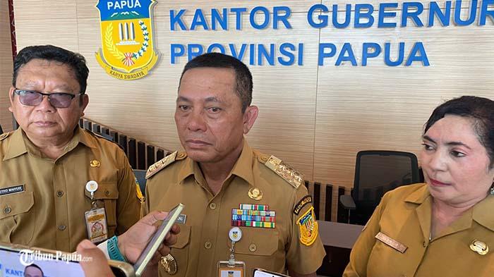 Penjabat-Gubernur-Papua-Ram.jpg