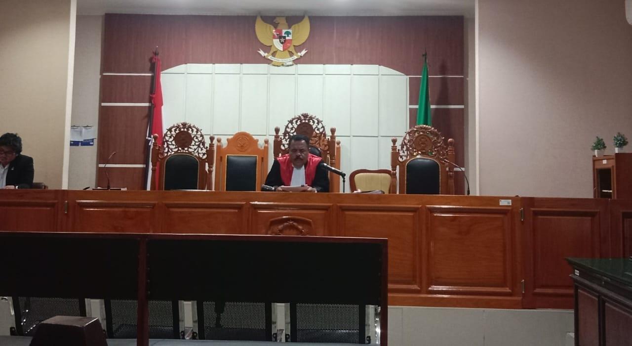 Hakim Pengadilan Negeri Jayapura Tolak Pra Peradilan Victor Mambor