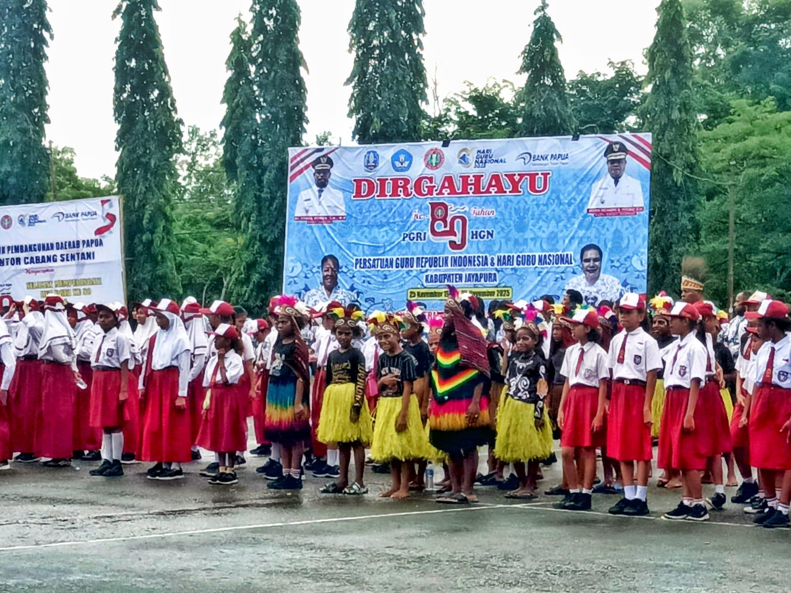 RI-GURU-NASIONAL-Upacara-peringatan-HUT-PGRI-ke-80-dan-Hari.jpg