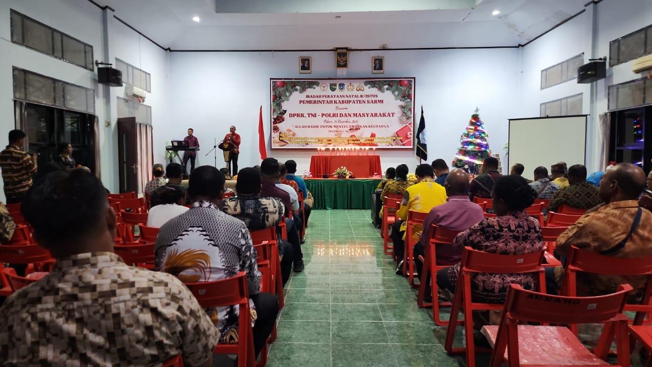 RMI-Suasana-Natal-Pemkab-Sa.jpg