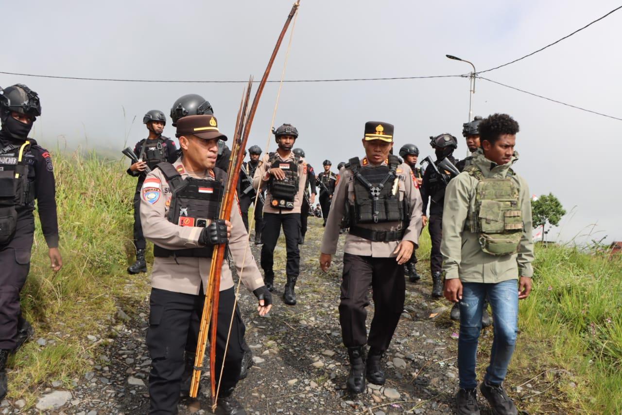 TNI-Polri Razia Alat Perang Menjelang Putusan MK soal Bupati dan Wabub Puncak Jaya