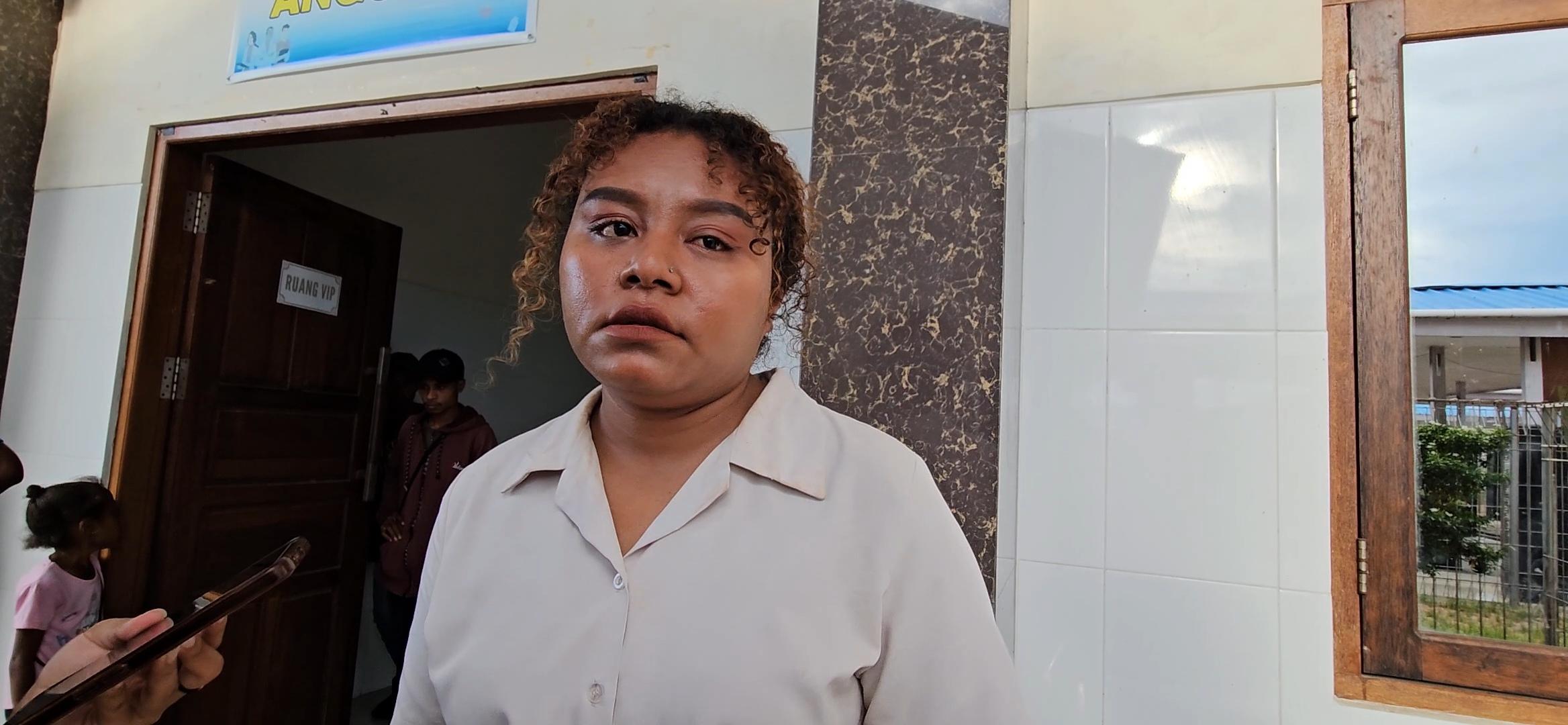 Selly-Wopairi-Anak-Korban.jpg