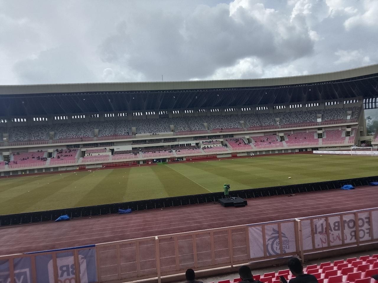 Stadion-LE-Jadi-Saksi-PSBS-Biak.jpg