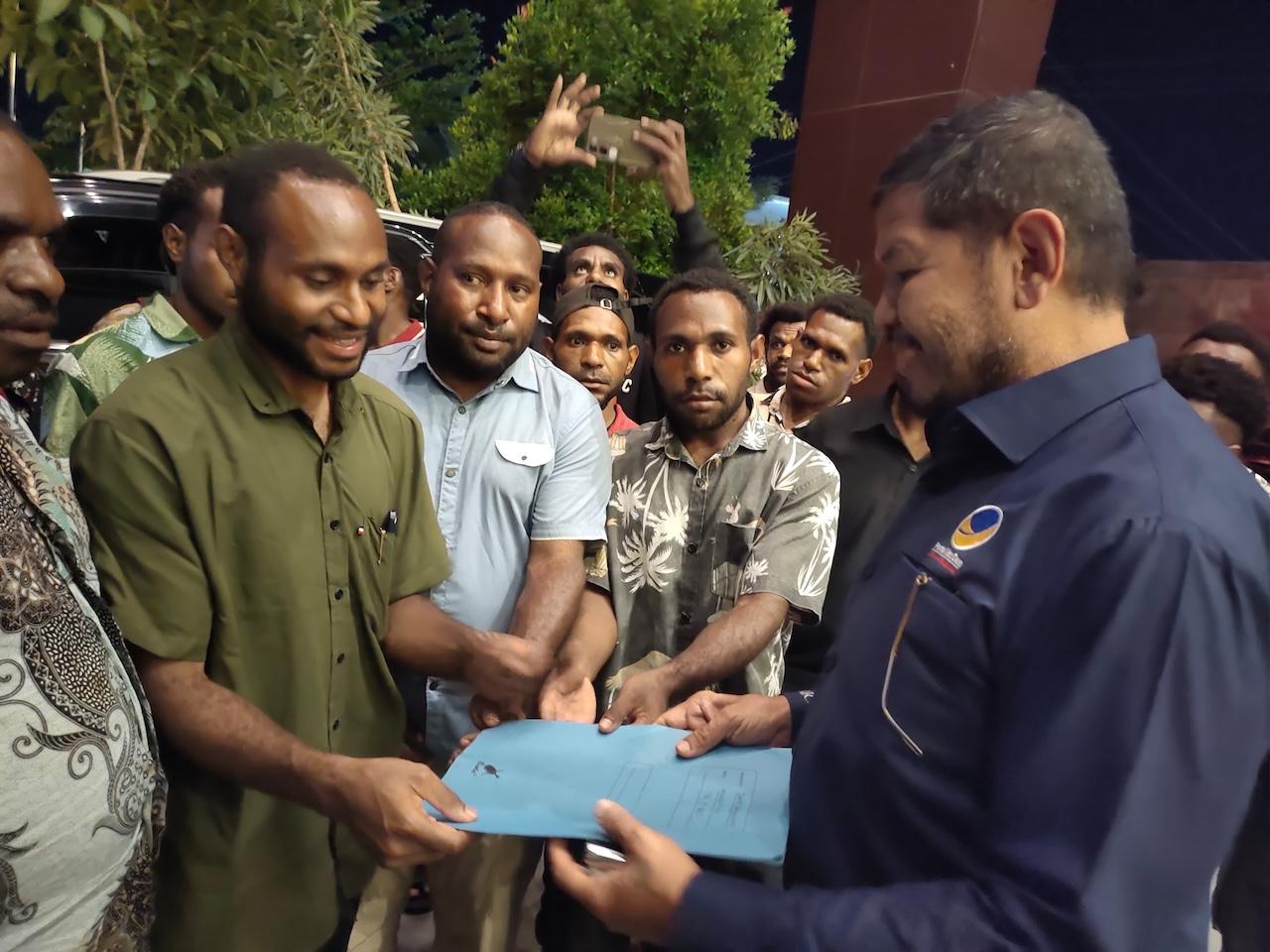 Masyarakat Suku Yali dan Mek Minta Partai NasDem Tunjuk Yafet Saram Ketua DPRD Yahukimo