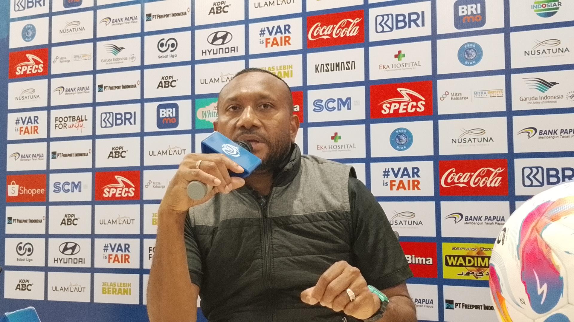 Presiden PSBS Biak Protes Keras Kepemimpinan Wasit Usai Kalah dari Persis Solo