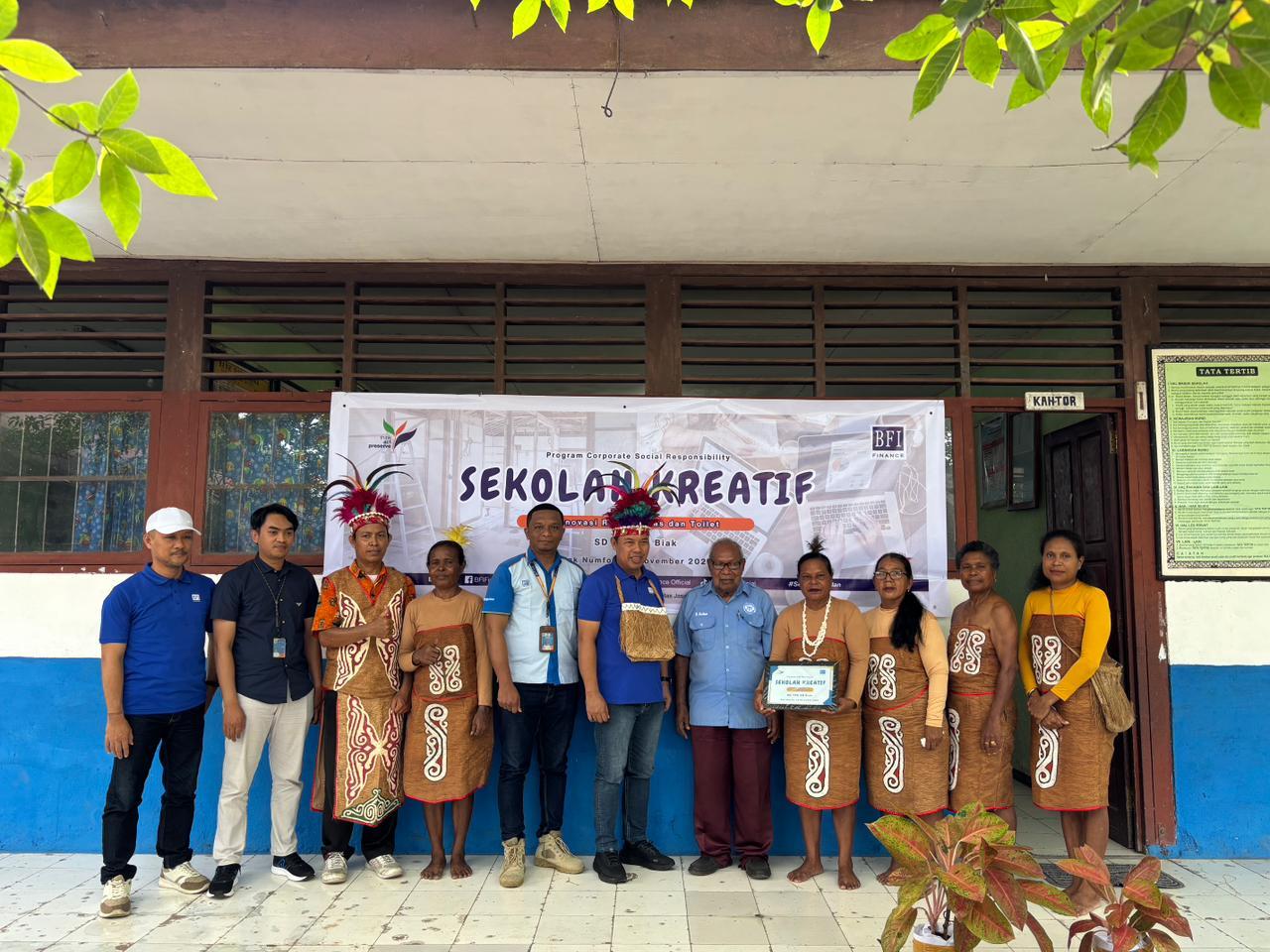BFI Finance Perbaiki Sekolah di Biak Demi Belajar Lebih Nyaman