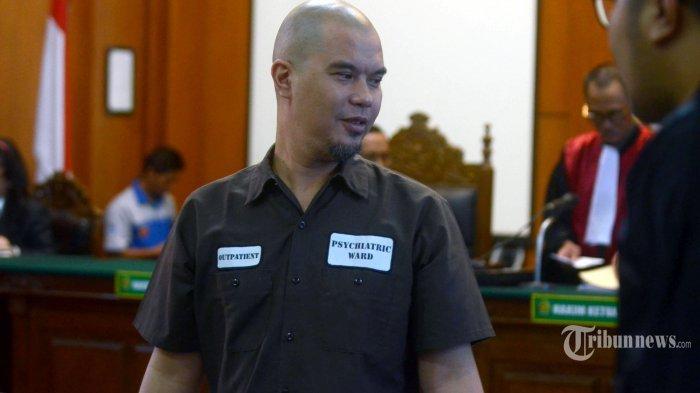 Banyak Menulis saat di Penjara, Ahmad Dhani Disebut Bakal Rilis Buku setelah Bebas