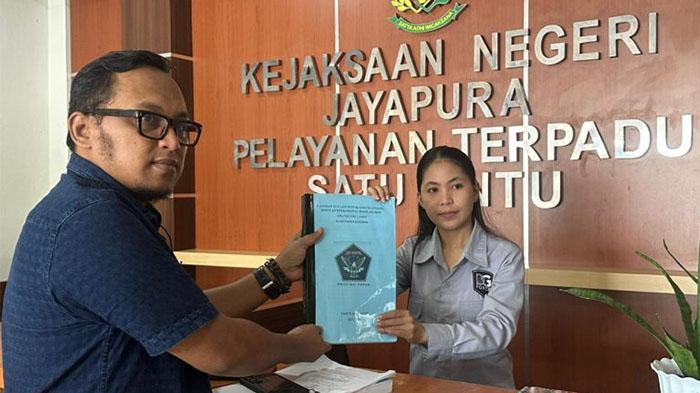 Bupati Keerom Dituduh Korupsi, Keluarga Layangkan Peringatan Keras ke Panji Agung Mangkunegoro