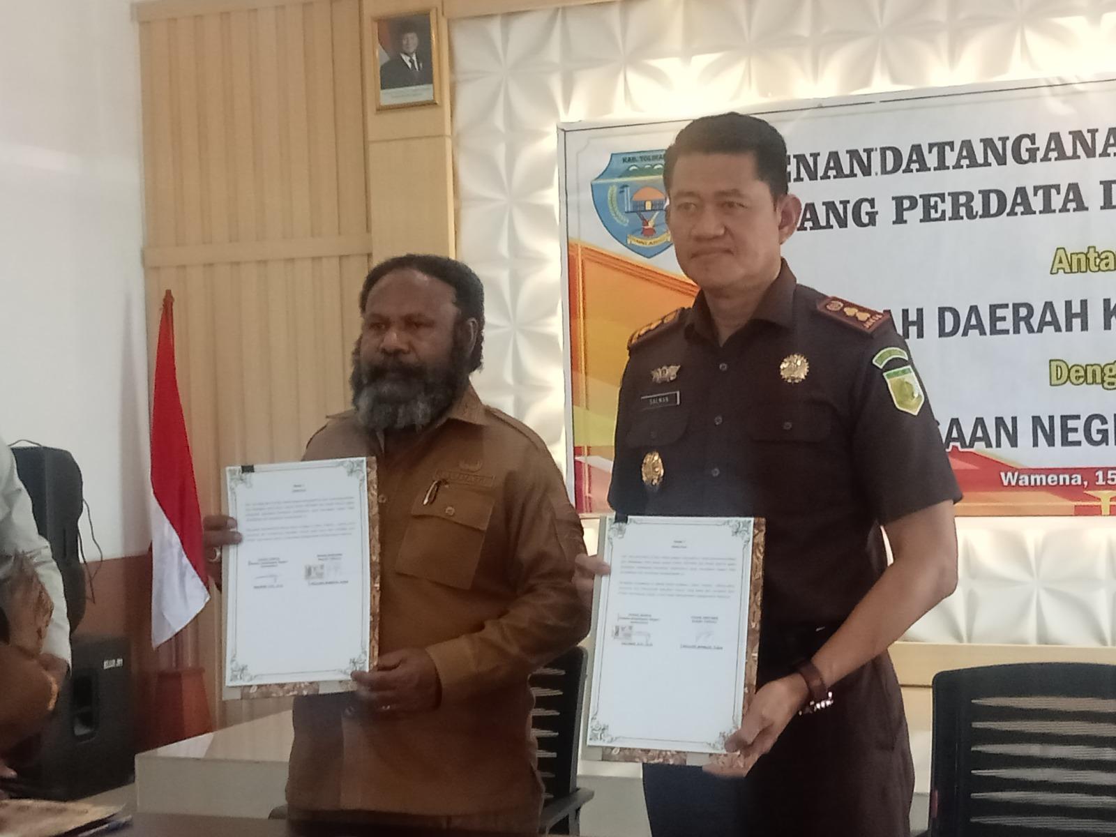 ang-Perdata-dan-Tata-Usaha-Penandat.jpg
