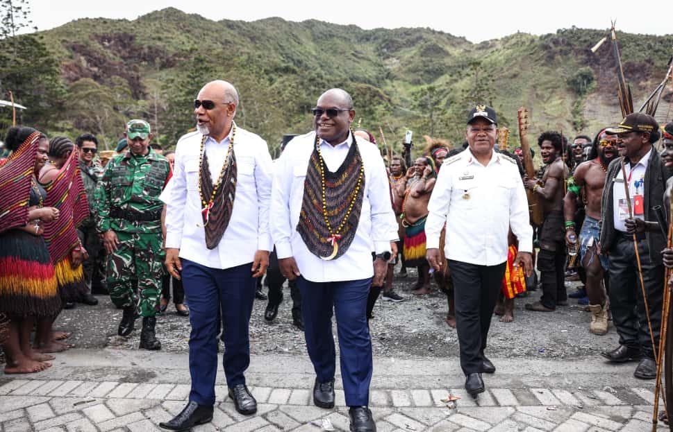 bernur-Papua-Tengah-Meki-Nawipa-m.jpg